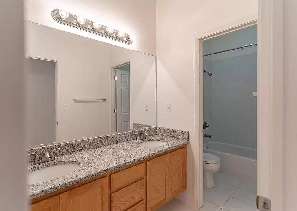 2nd image of 6079 Hilburn Rd