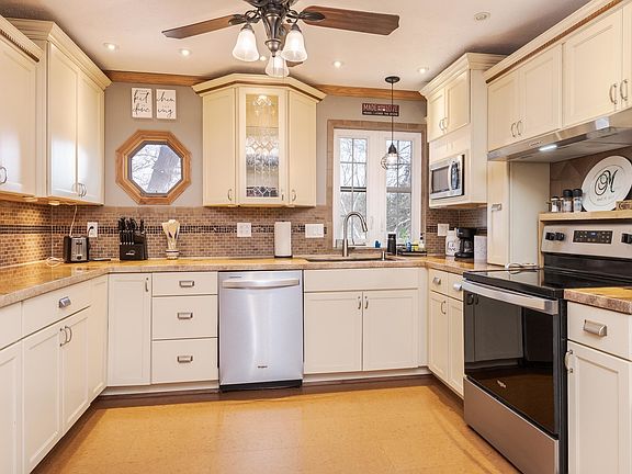 5th image of 13532 E 600 North Rd