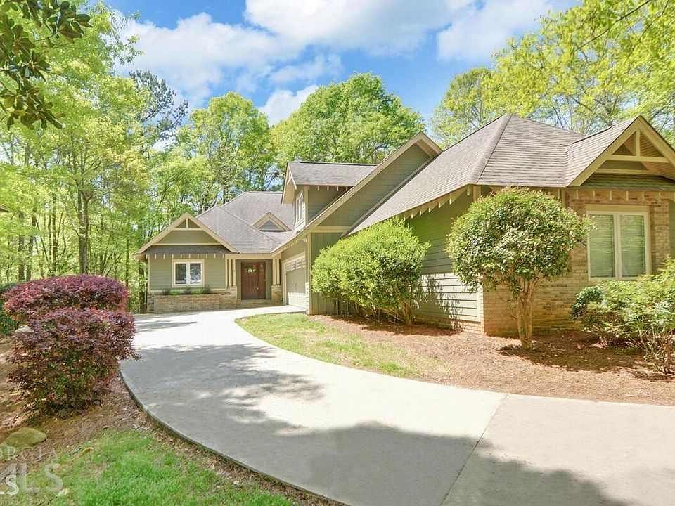 1st image of 8 Saliba Dr
