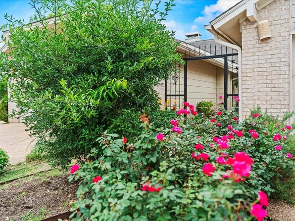 10920 Crown Colony Dr APT C, Austin, TX 78747