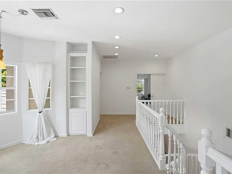 5224 Woodlake Ave — Photo 23