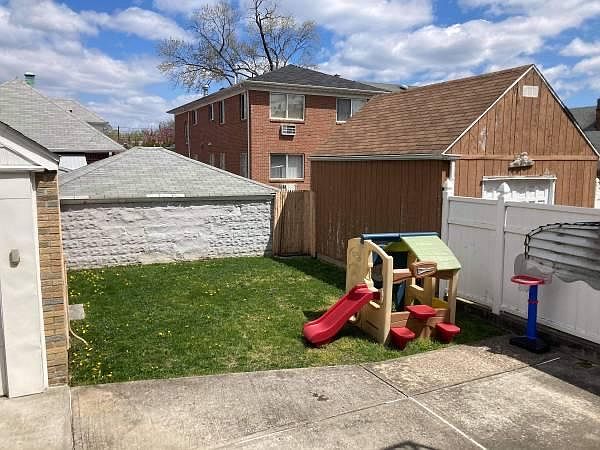 1st image of 150-01 Murray Ln #1