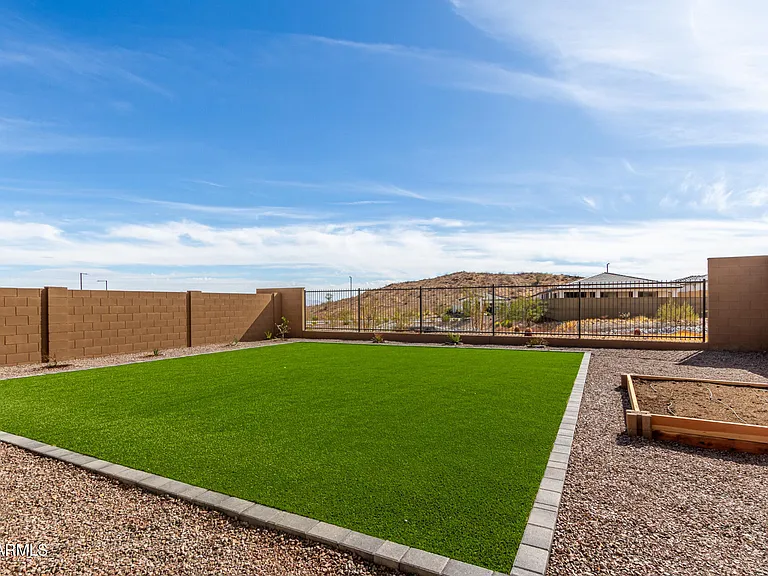 21283 W Edgemont Ave — Photo 41