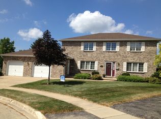 221 Mattek Ct, Dekalb, IL 60115