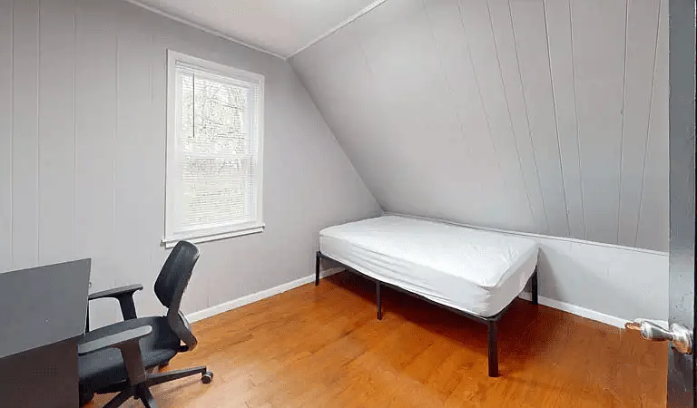 308 S Beech St — Photo 6