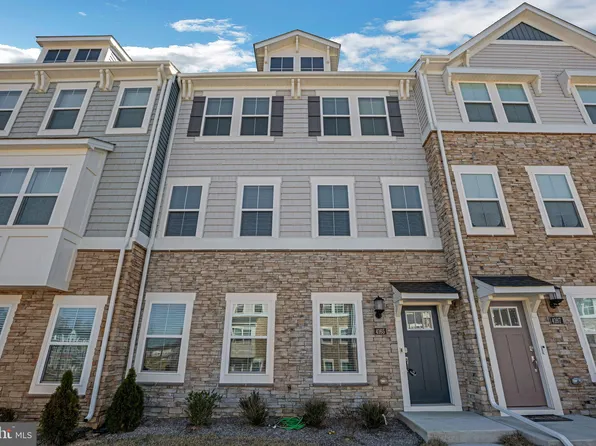 4165 Brodie Pl, White Plains, MD 20695