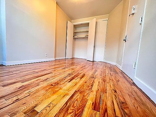 4th image of 2318 Bedford Ave APT 1L