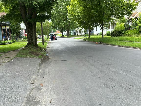 4th image of 276 Seymour St
