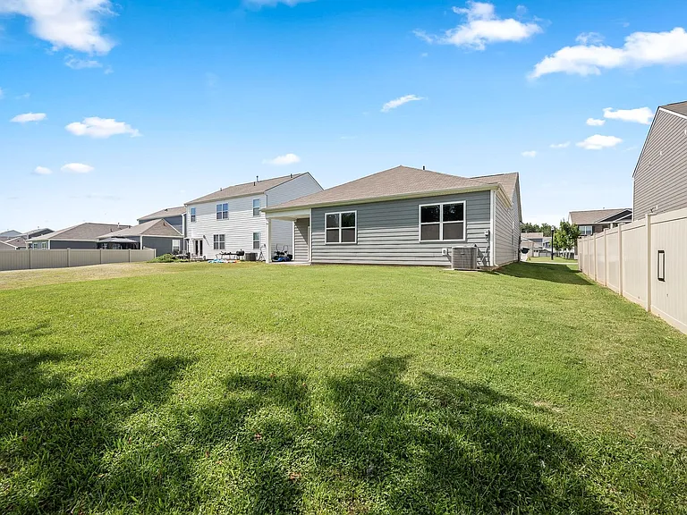 131 Saddle Horse Ln — Photo 32