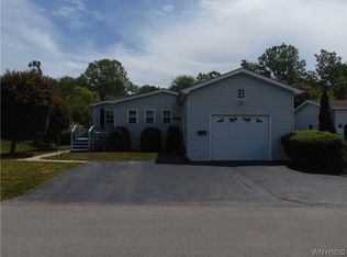 6302 Corwin Sta, Newfane, NY 14108