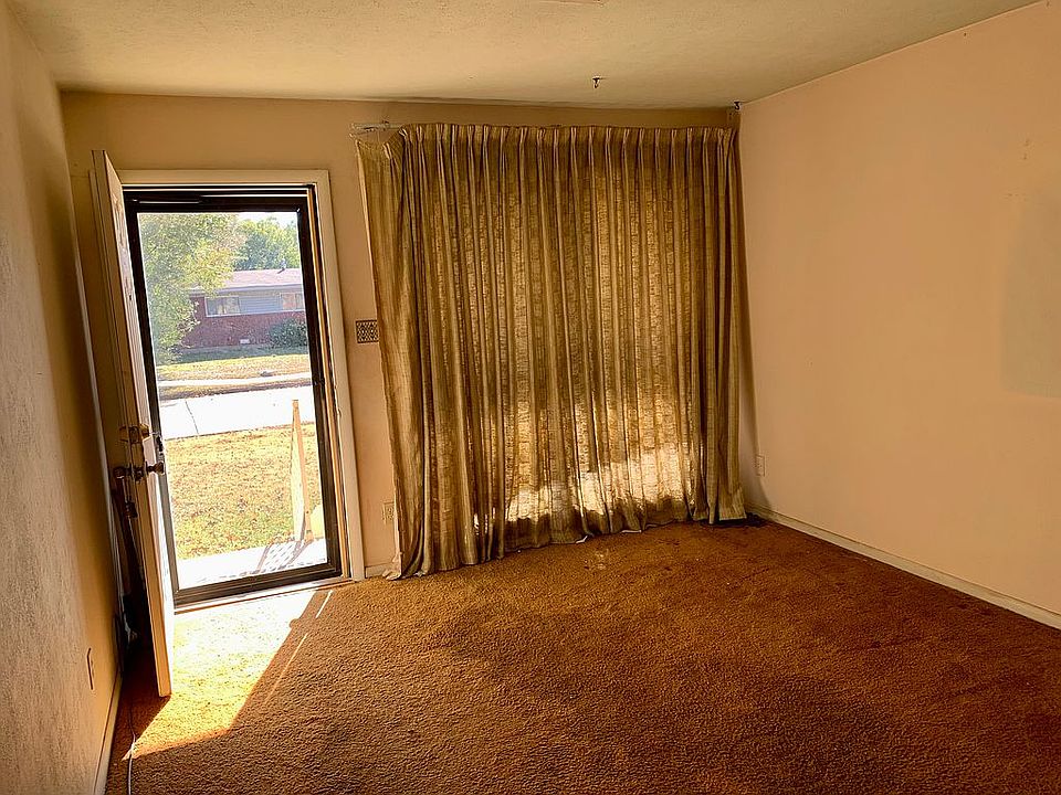 Front door. Living room. 