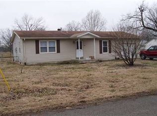 320 Amber Ln, Grandview, IN 47615