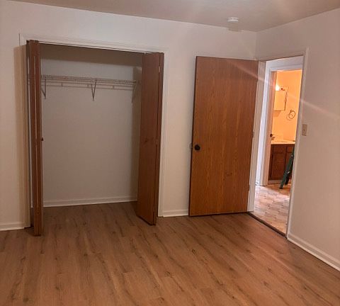 4th image of 5895 Mebane Ave #2