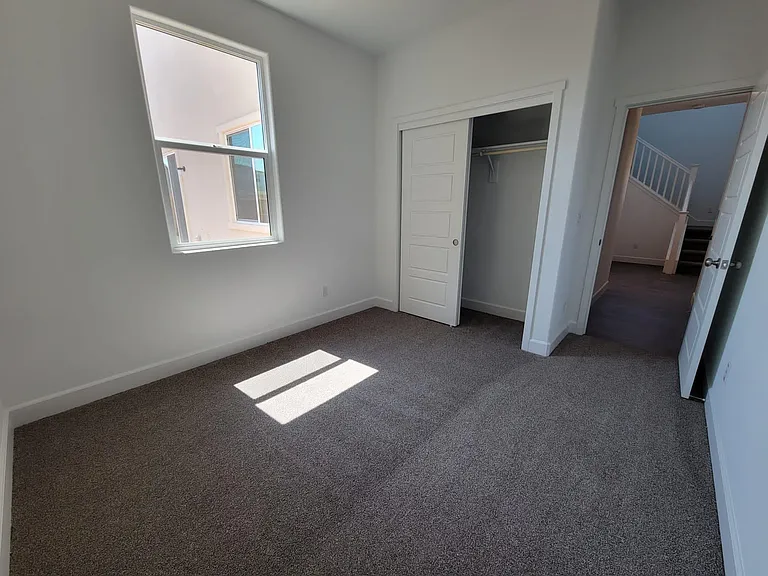 2434 Explorador Dr — Photo 6