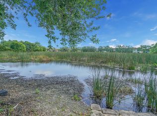 2027 Oakhurst Way SW, West Palm Beach, FL 33404