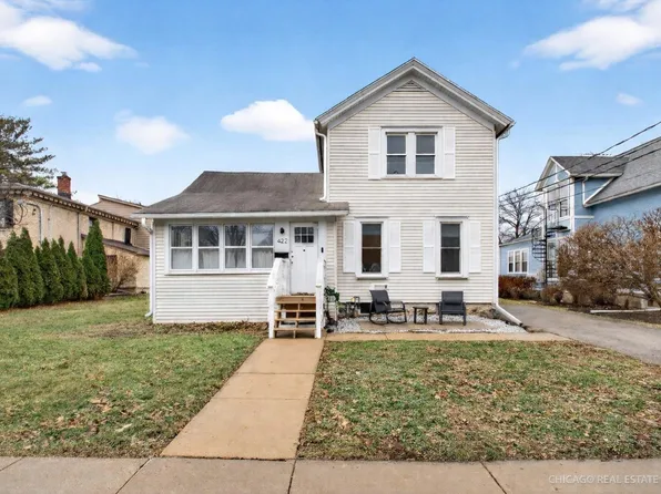 422 Hamilton St, Geneva, IL 60134