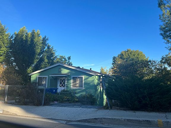 2nd image of 561 Terrill Ave