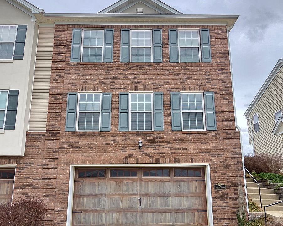 1st image of 158 Vineland Parkway Dr