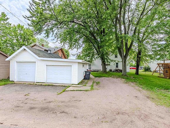 5th image of 408 1ST STREET