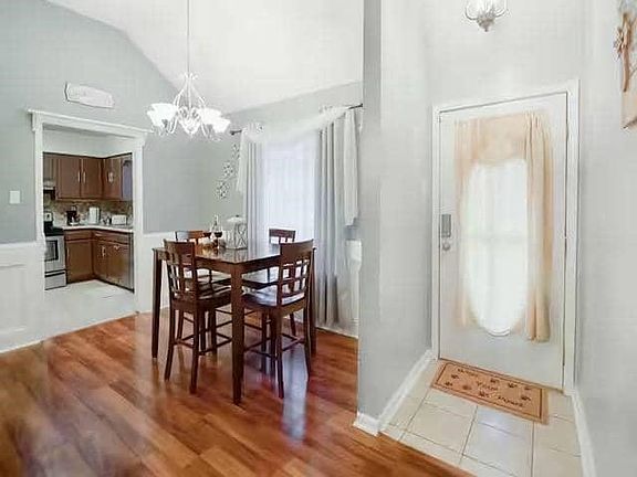5th image of 7533 Meadowland Dr