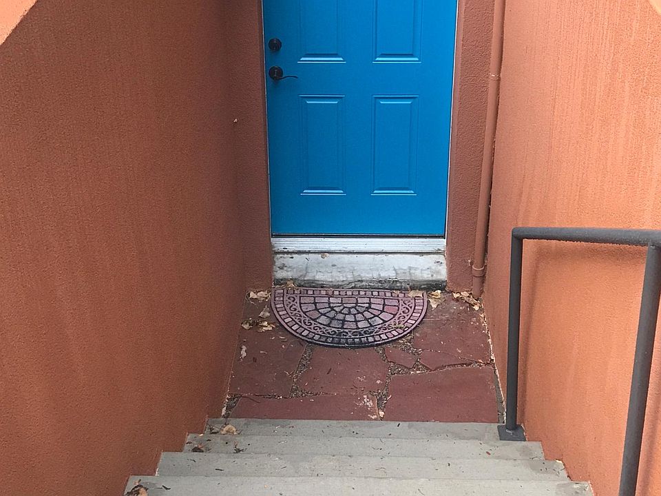 Private Entrance