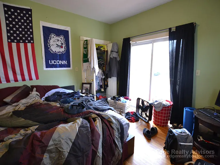 22 Burton St — Photo 9