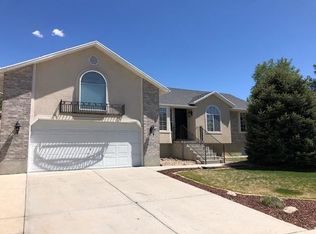 928 E Dry Willow Ct, Draper, UT 84020