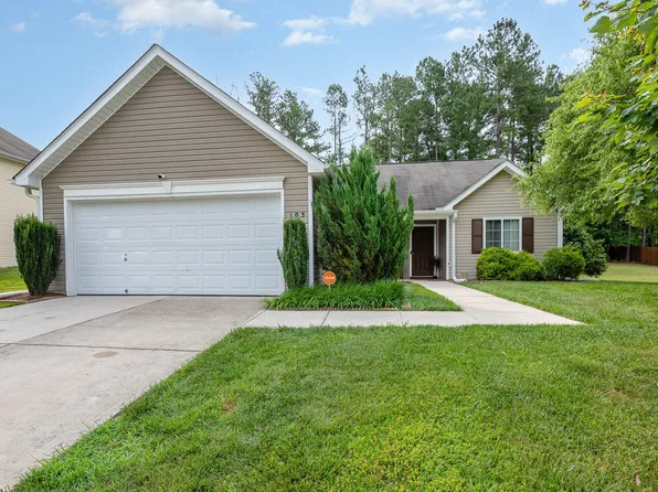 105 Walnut Crossing Dr, Whitsett, NC 27377