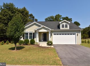 4 Summit Cir, Blades, DE 19973