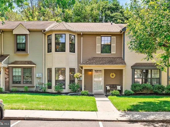 5 Kettering Ct, Robbinsville, NJ 08691