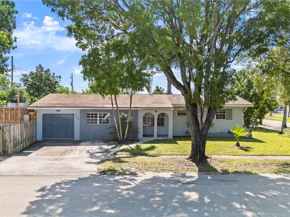 7591 Pierce St, Hollywood, FL 33024