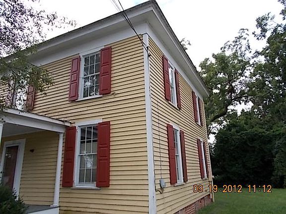 2nd image of 211 S McLewean St