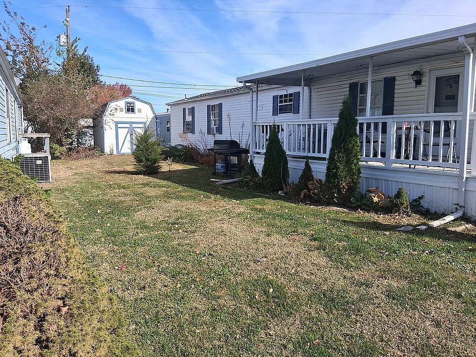 1st image of 607 7th Ave