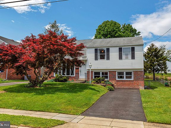 2nd image of 408 Melvin Dr
