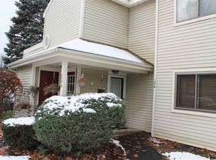 104 Victory Way, Halfmoon, NY 12065