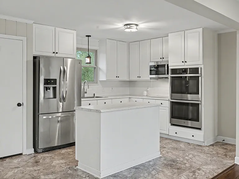 121 Jacksonian Dr — Photo 6