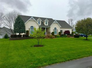119 Trail Xing, Whitesboro, NY 13492