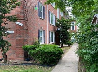 10649 S Hale Ave #1B, Chicago, IL 60643