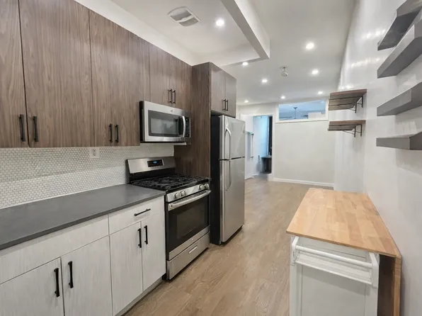 659 Seneca Avenue image 1 of 4