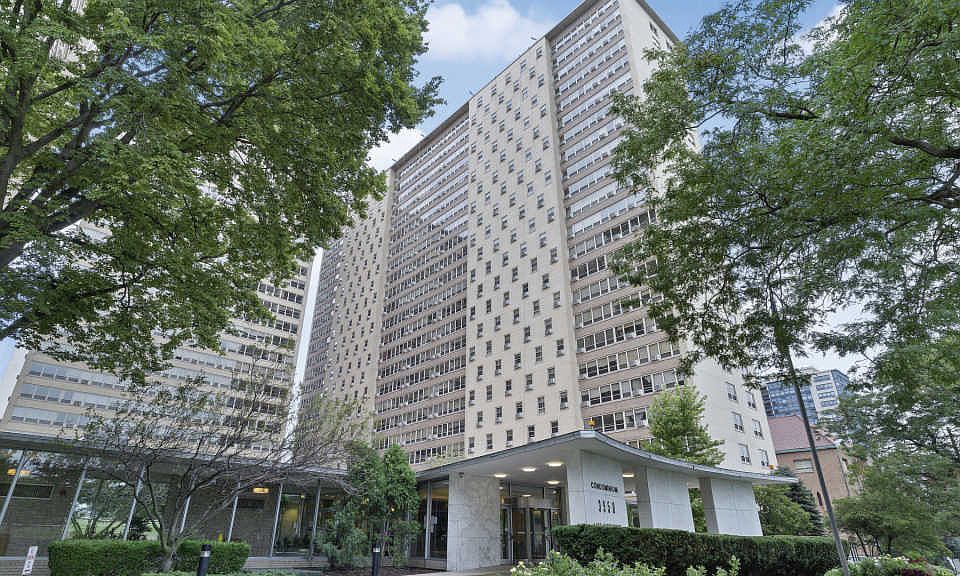 1st image of 3950 N Lake Shore Dr APT 228