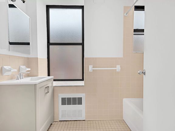 4th image of 469 W 166th St #5B