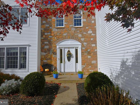 2nd image of 20 Woodstone Dr