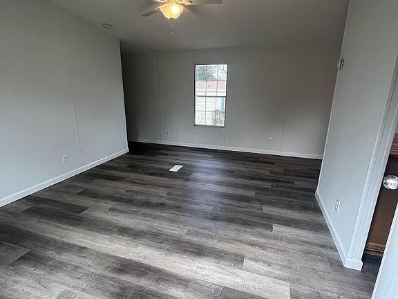3rd image of 312 Hammond St
