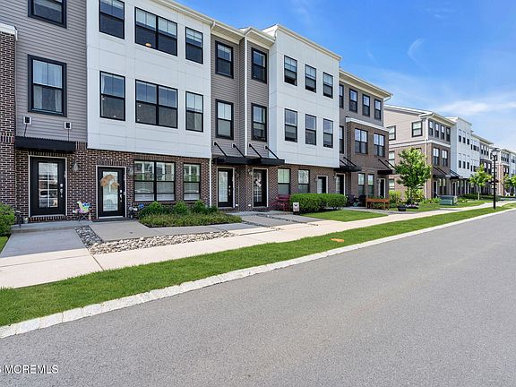 4th image of 54 Midway Rd S