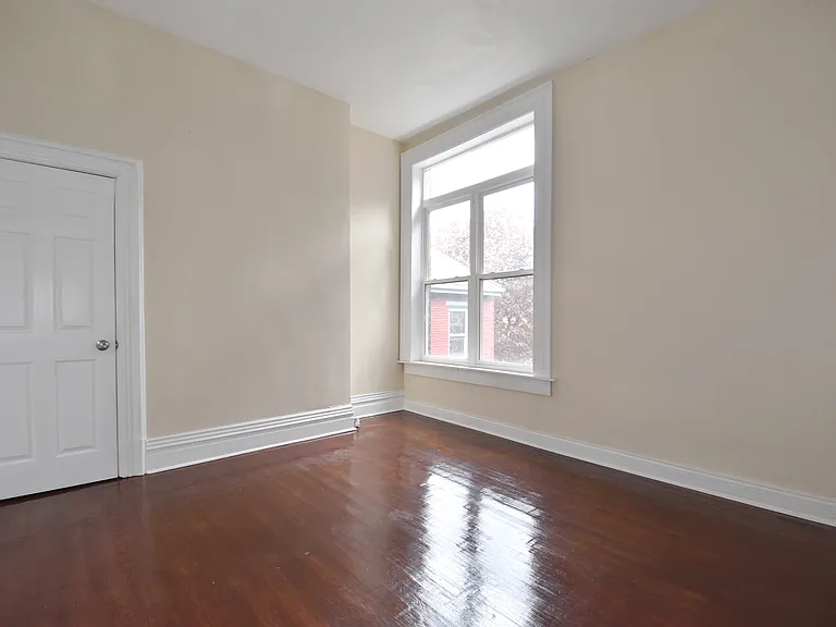 1005-1 Sheffield St — Photo 12