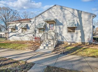 1100 Fowler Ave, Evanston, IL 60202