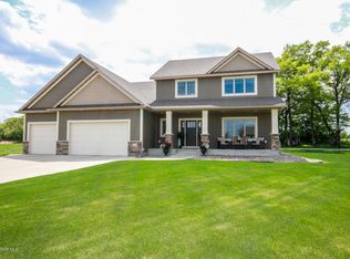 5141 Scenic View Dr SW, Rochester, MN 55902