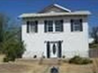 500 W 3rd St, Quanah, TX 79252