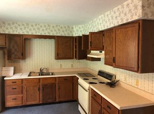 142 Murdale Gardens Rd APT B2, Murphysboro, IL 62966