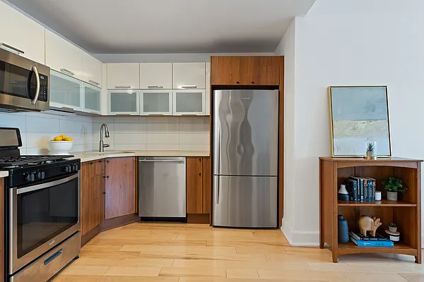 Sold by Corcoran | media 4